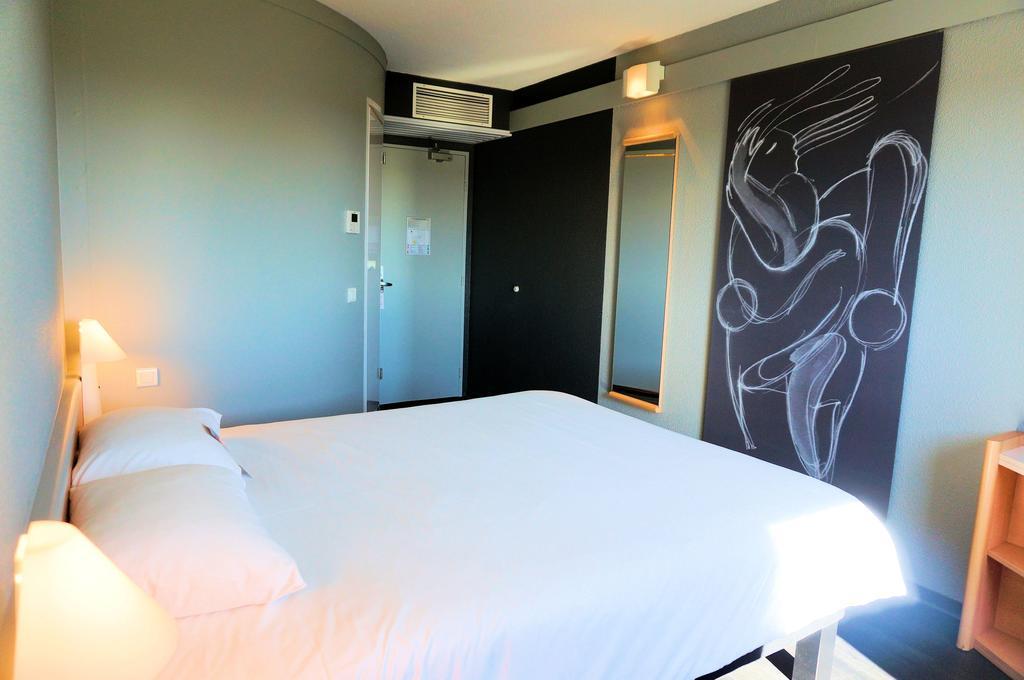 Ibis Auch Hotel ห้อง รูปภาพ