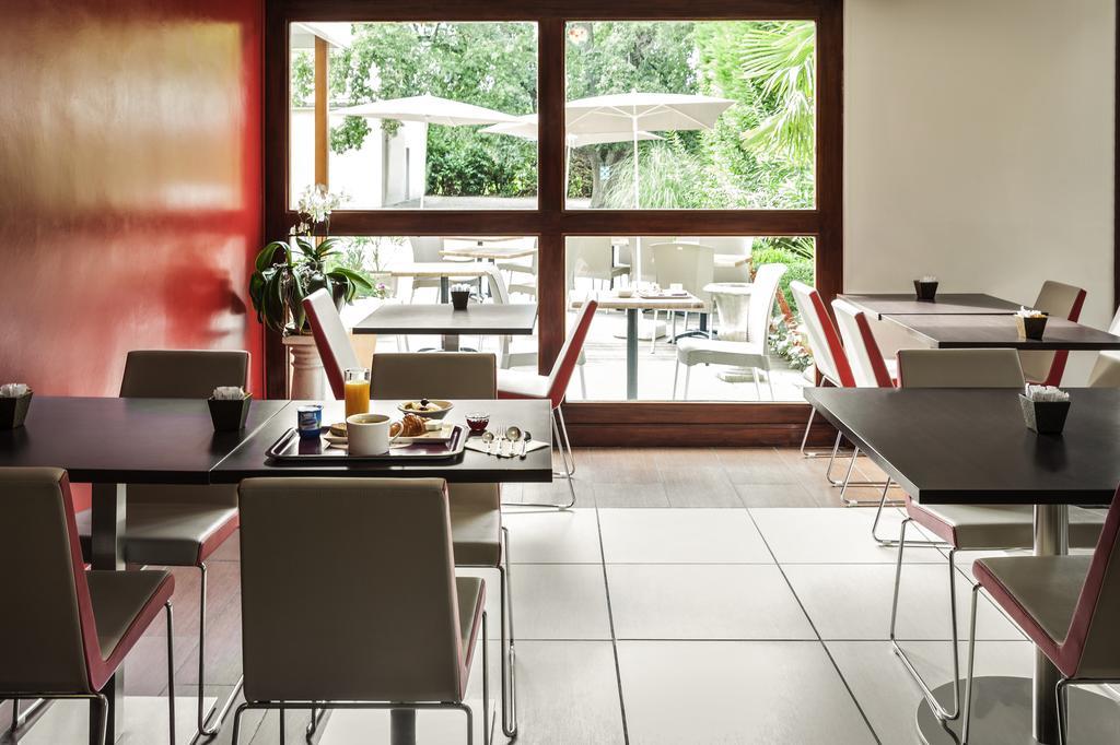 Ibis Auch Hotel ภายนอก รูปภาพ