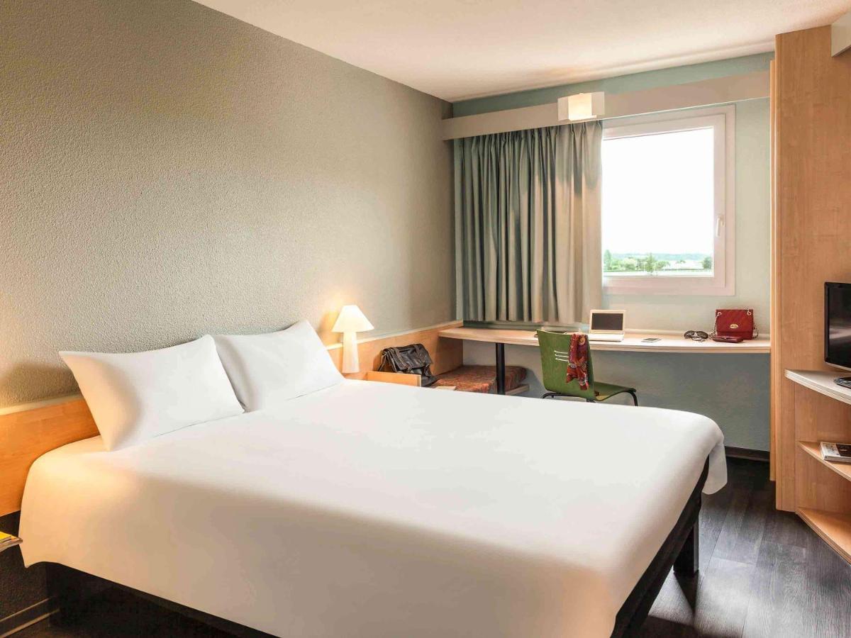 Ibis Auch Hotel ภายนอก รูปภาพ
